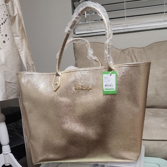 Lilly Pulitzer Handbags - NWT Lilly Pulitzer Metallic Leather La La Tote Bag